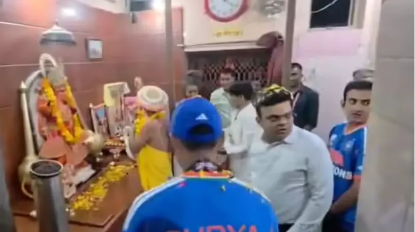 ହନୁମାନ ମନ୍ଦିରରେ ଟି୨୦ ବିଶ୍ବକପ୍‌ ଟ୍ରଫି