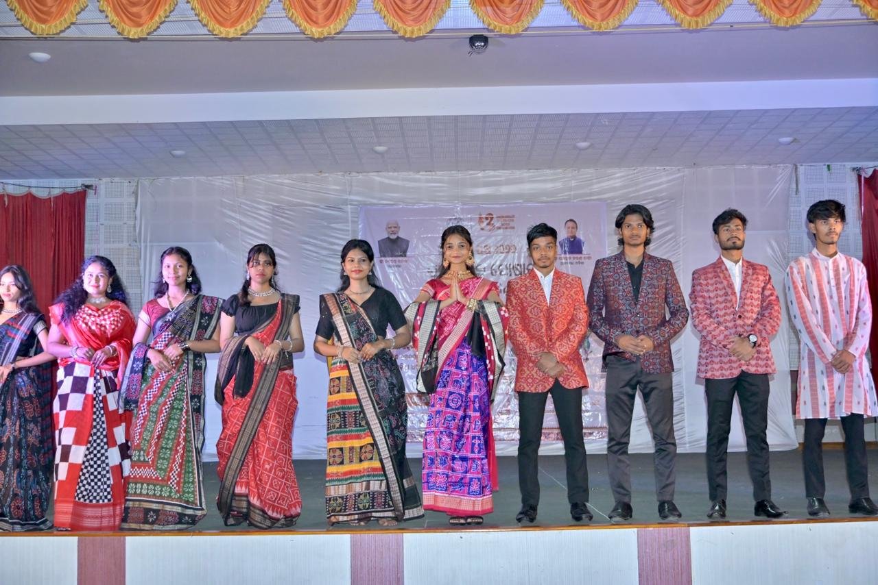 ହସ୍ତତନ୍ତ, ବୟନ ଓ ହସ୍ତଶିଳ୍ପ ପ୍ରତି ବଢୁଛି ଯୁବପିଢ଼ିଙ୍କ ଆଗ୍ରହ