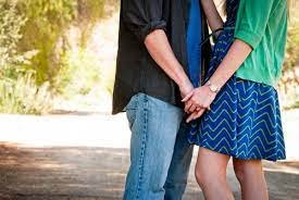 ସାଥୀଙ୍କୁ କିପରି କରିବେ ଖୁସି: ପଢିଲେ ଜାଣିବେ ନିବିଡ଼ ସମ୍ପର୍କର ମୂଳମନ୍ତ୍ର