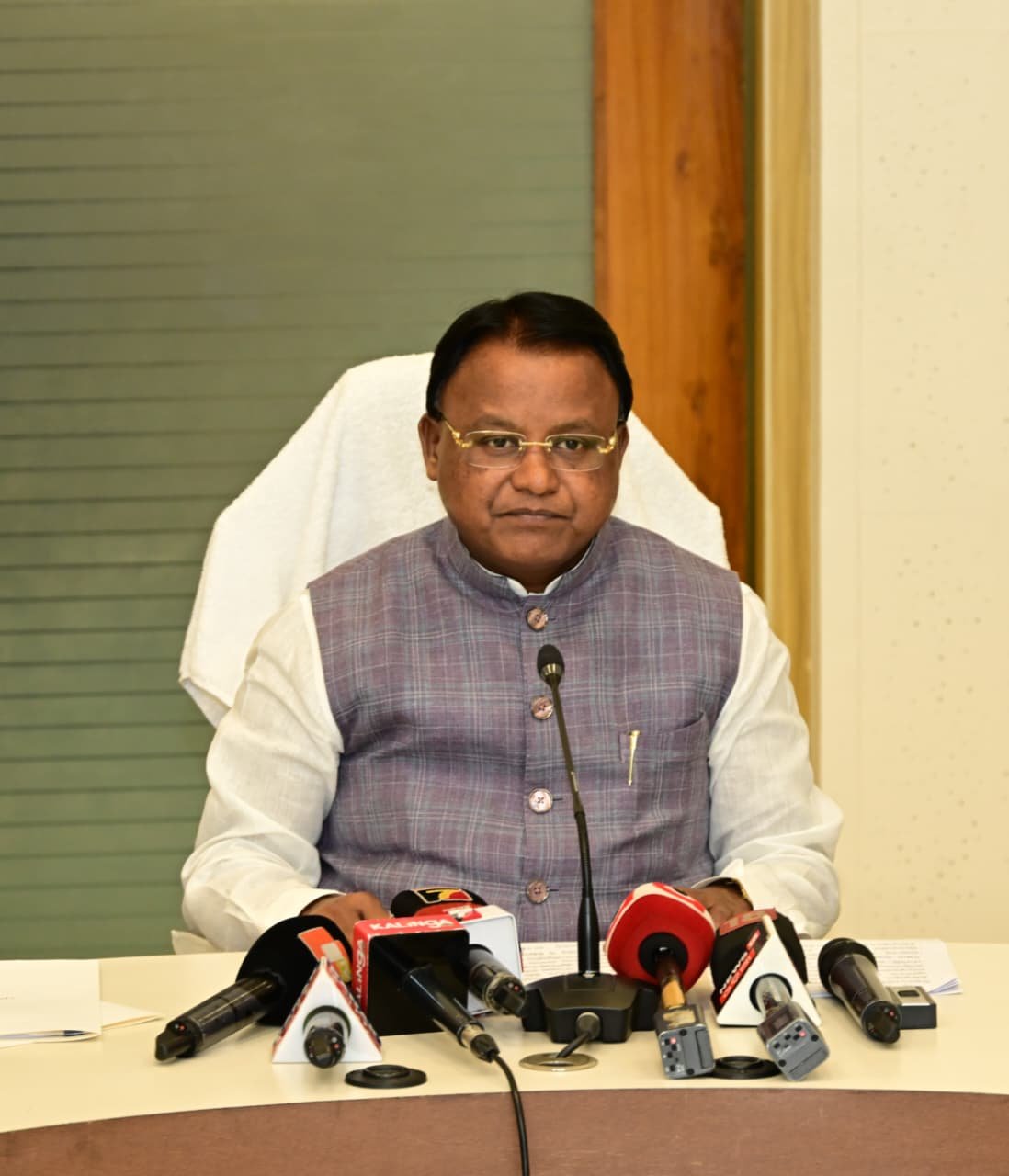 କ୍ୟାବିନେଟ: ମୋହନ ସରକାର ଆଣିଛନ୍ତି ନୂତନ ଯୋଜନା ‘ମୁଖ୍ୟମନ୍ତ୍ରୀ ଅନ୍ନପୂର୍ଣ୍ଣା ଯୋଜନା’