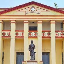 ଛାତ୍ରୀଙ୍କୁ ନିର୍ୟାତନା: ପଦରୁ ହଟିଲେ ଓଡ଼ିଆ ବିଭାଗ ଏଚ୍‌ଓଡି