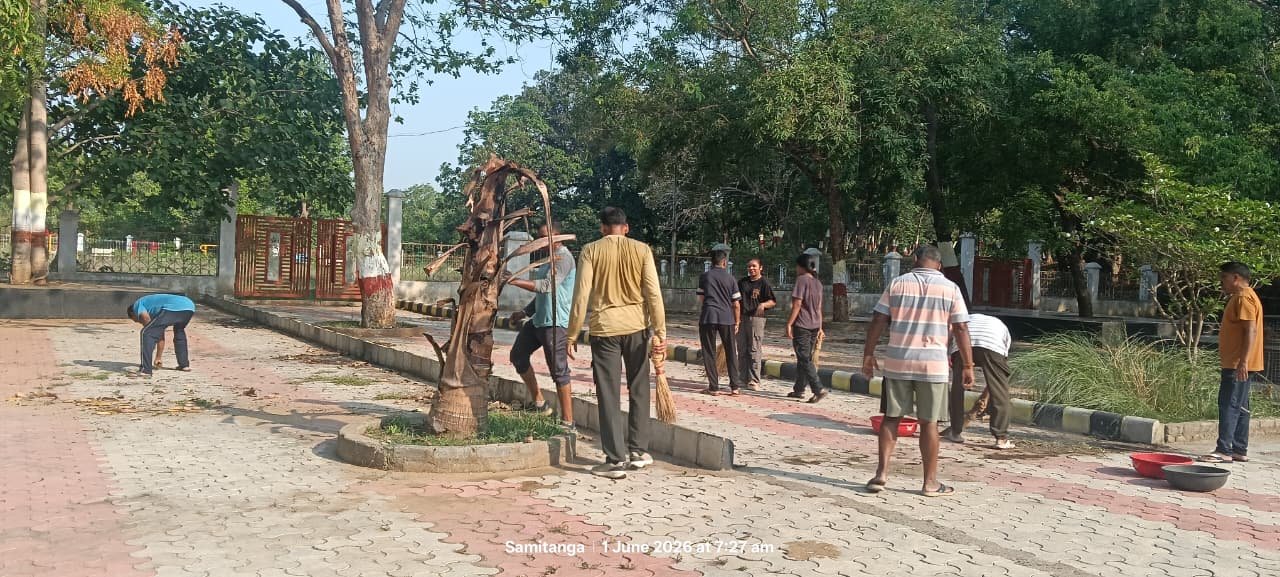 ବାମଣ୍ଡା ସେବା ସଂଘ ଦ୍ୱାରା ଝାଡେଶ୍ୱର ମନ୍ଦିର ପରିସର ସଫେଇ