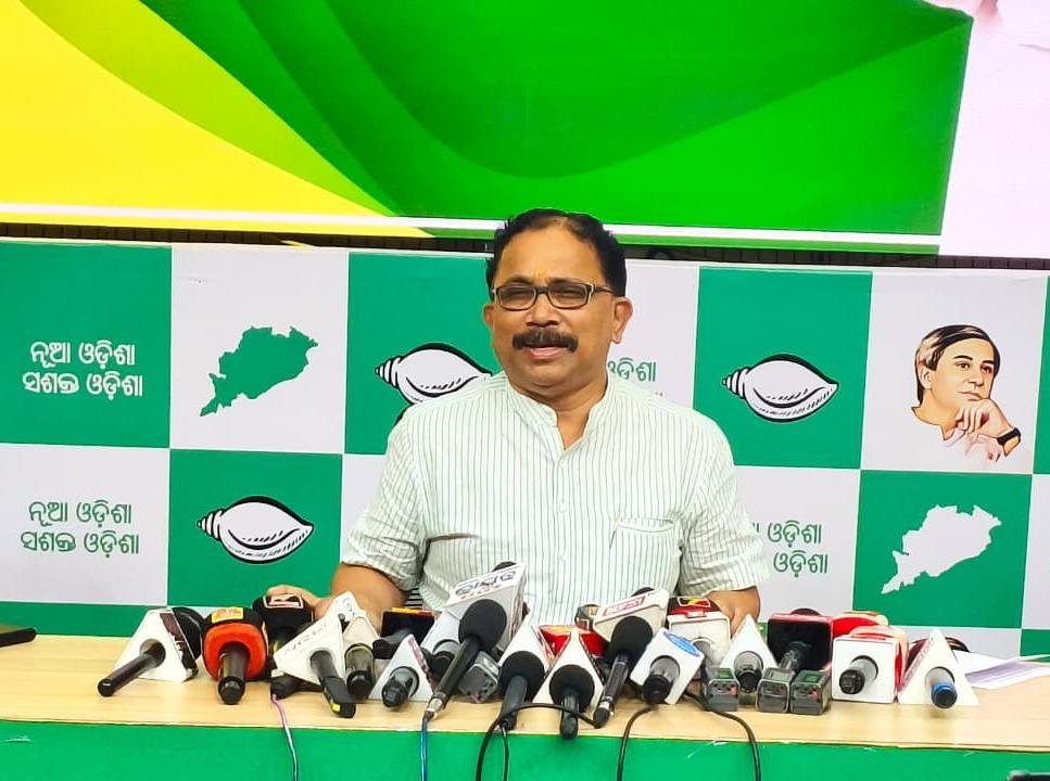 ବରଗଡ ଧନୁଯାତ୍ରାର ସ୍ୱାଗତ ତୋରଣ ଭାଙ୍ଗିଯିବା ଘଟଣାର ତଦନ୍ତ କରନ୍ତୁ ମୋହନ ସରକାର: ବିଜେଡି