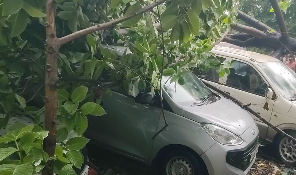 ଭୁବନେଶ୍ବରରେ କାଳବୈଶାଖୀ ତାଣ୍ଡବ