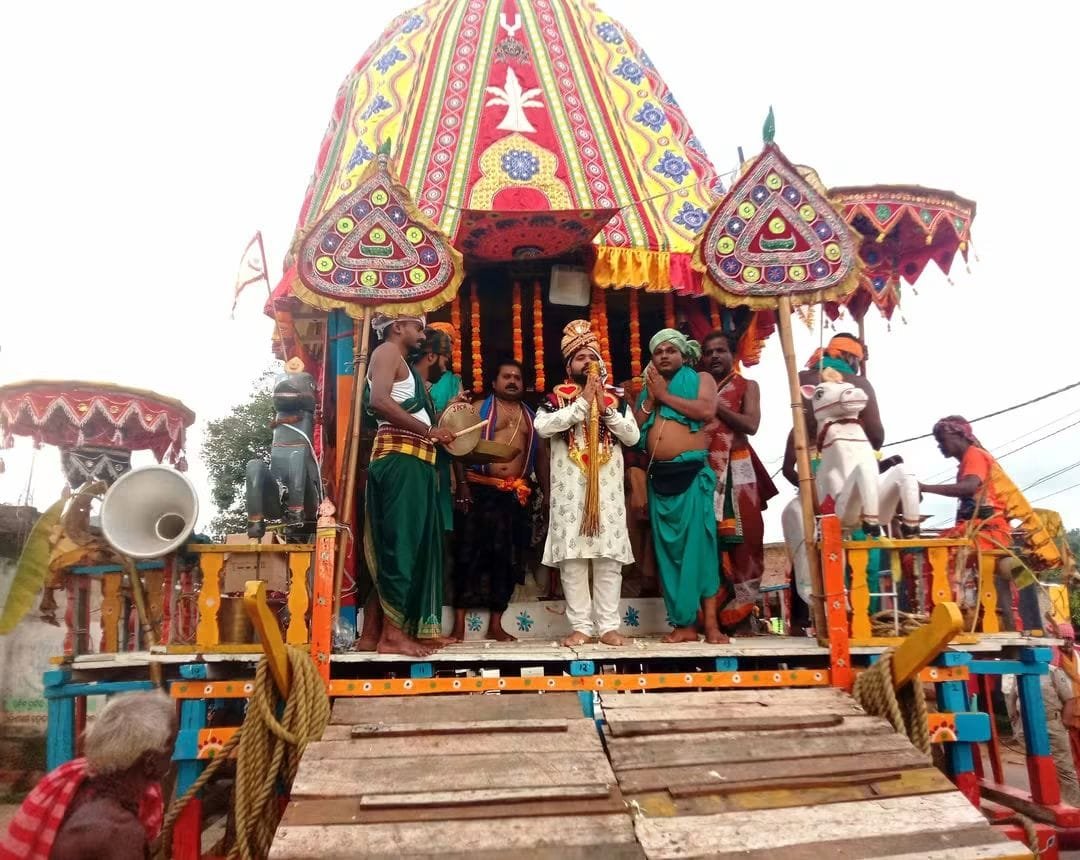 ବିଡିଓଙ୍କ ଛେରା ପହଁରାରେ ମହାପ୍ରଭୁଙ୍କ ନୀଳାଦ୍ରି ବିଜେ ପଥରେ ଆରମ୍ଭ ହେଲା ପ୍ରତ୍ୟାବର୍ତ୍ତନ