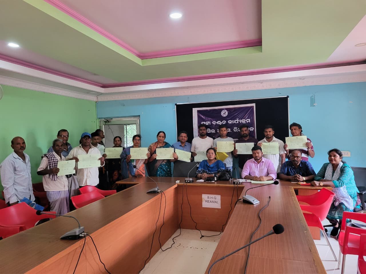ପ୍ରି ସେଟେଲମେଣ୍ଟ ମ୍ୟୁଟେସନ ମାମଲାର ୨୫ଙ୍କୁ ଜମି ପଟ୍ଟା ପ୍ରଦାନ