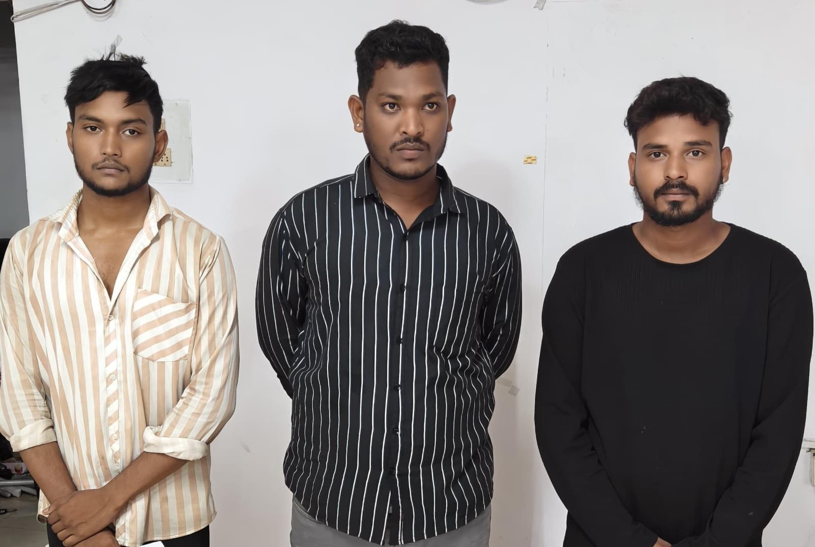 ନକଲି ସୁନା ବନ୍ଧକ ରଖି ଋଣ ଠକେଇ ଅଭିଯୋଗ, ୩ ଗିରଫ