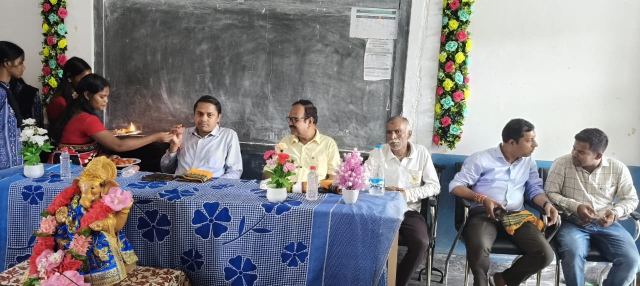 ରାକ୍ଷୀବନ୍ଧନରେ ଛାତ୍ରଛାତ୍ରୀଙ୍କୁ କ୍ୟାରିୟର କାଉନସେଲିଂର ଗୁରୁମନ୍ତ୍ର