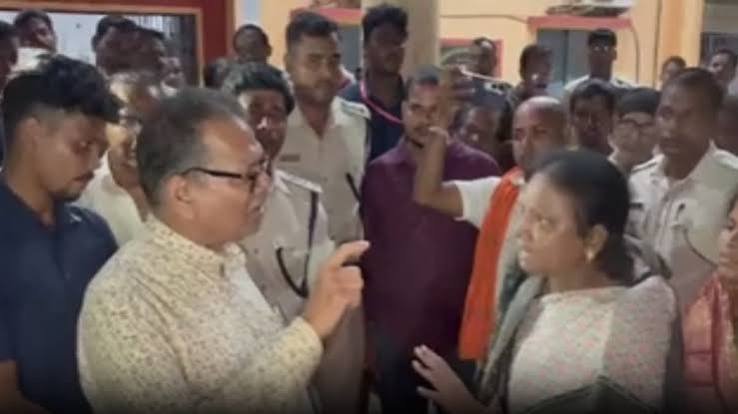 ବନ୍ୟା ସ୍ଥିତିକୁ ନେଇ ସାଂସଦ ବିଧାୟିକା ମୁଁହାମୁଁହି
