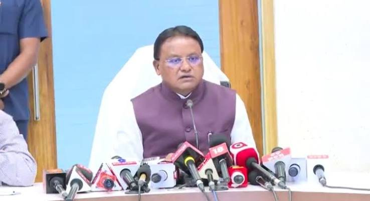 ବନ୍ୟା ସ୍ଥିତି ଅନୁଧ୍ୟାନ କଲେ ମୁଖ୍ୟମନ୍ତ୍ରୀ:  ୮ ଲକ୍ଷ ଲୋକ ପ୍ରଭାବିତ