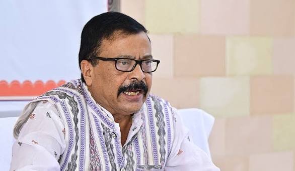 ବିପତ୍ତି ସମୟରେ ରାଜନୀତି ନକରି ସେବା ଉପରେ ଗୁରୁତ୍ୱ ଦିଅ: ରାଜସ୍ୱ ମନ୍ତ୍ରୀ