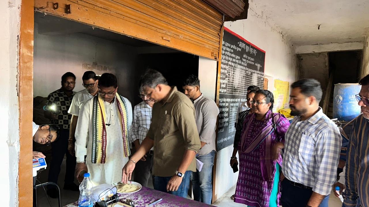 ଦେବଗଡ ଜିଲ୍ଲା ନୋଡାଲ ଅଧିକାରୀଙ୍କ ବିଭିନ୍ନ ପ୍ରକଳ୍ପ ପରିଦର୍ଶନ