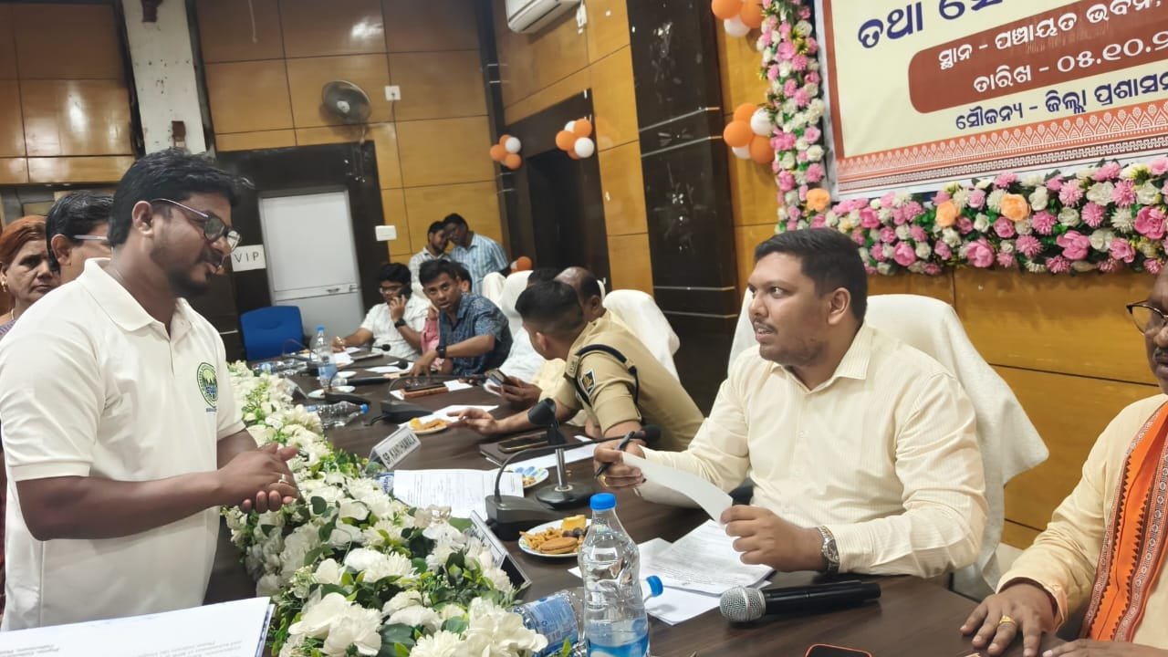 “ଦାଦନ ଶ୍ରମିକ”ଙ୍କ ମରଶରୀର ଗାଁକୁ ଆଣିବା ପାଇଁ ଜିଲ୍ଲାପାଳଙ୍କ ନିକଟରେ ସହାୟତା ପାଇଁ ‘ସ୍ୱାକ’ର ପ୍ରୟାସ