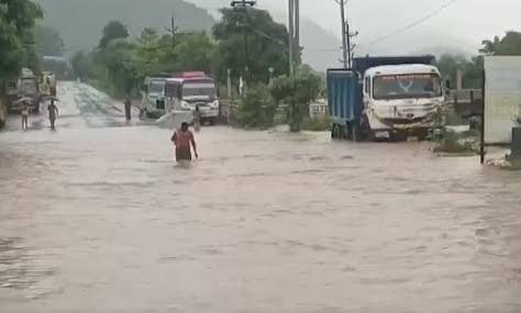 ଗଞ୍ଜାମରେ ବନ୍ୟା ସ୍ଥିତି, ଗାଁରେ ପଶିଲା ପାଣି
